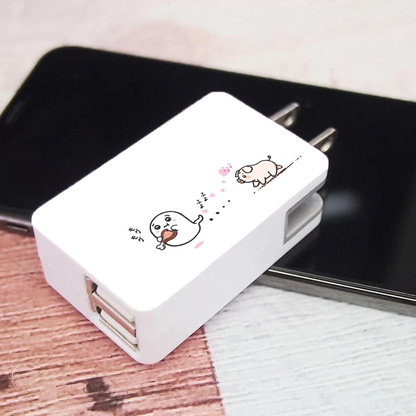 お肉に🍖つられて（スペっち×ぶた）【USB-ACアダプター】